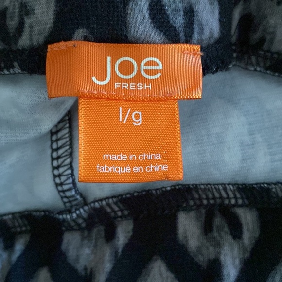 ✅Joe Fresh cool patterned leggings in grey & black. Soft exterior/interior - Picture 3 of 3